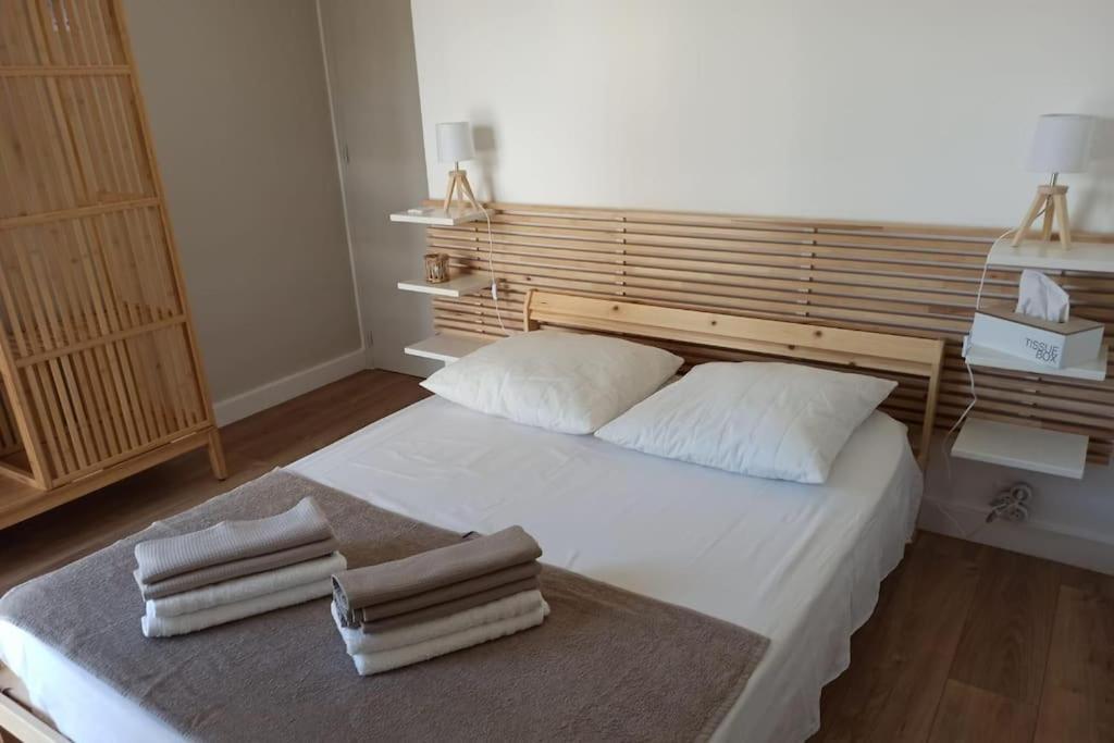 T1 Centre Proche Du Port Et Des Plages Garage Climatisation Wifi 카리르루에 외부 사진